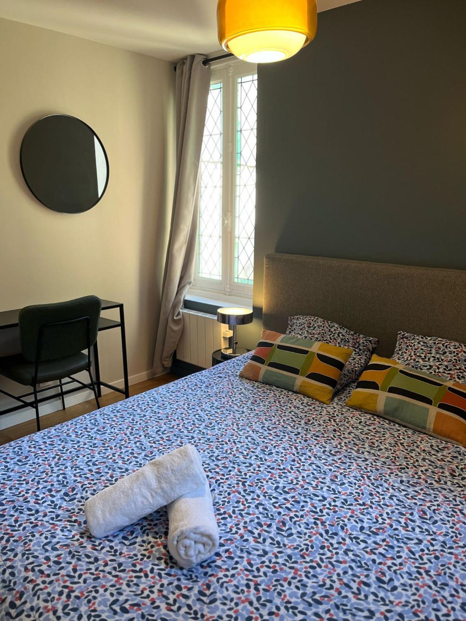 Le Petit Chateau Du Docteur Cambournac Bourges Dış mekan fotoğraf